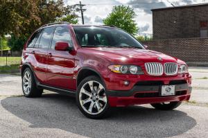 BMW X5 4.8is 2004 года